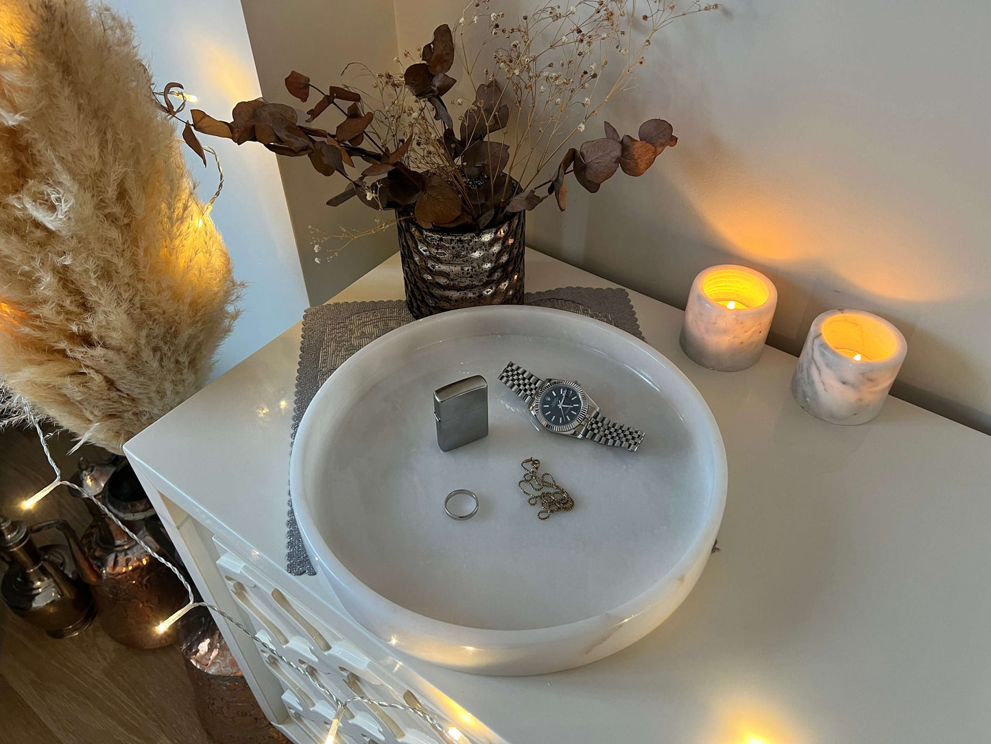 White Alabaster Round Tray - Luxe Marble Accent Piece for Vanity, Serving, and Organizational Elegance